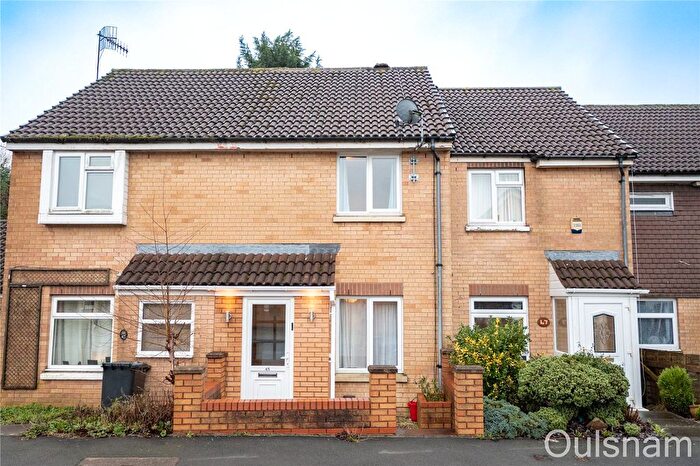 2 Bedroom Terraced House For Sale In Mayfield Close, Catshill, Bromsgrove, Worcestershire, B61