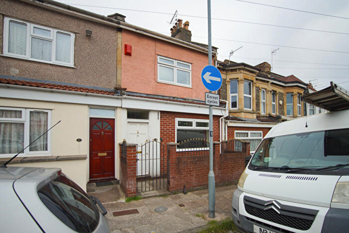 1 Bedroom Flat To Rent In Raymend Road, Victoria Park, BS3