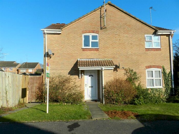 1 Bedroom End Of Terrace House To Rent In Cedar Way, Haywards Heath, RH16