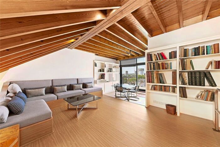 3 Bedroom Flat To Rent In Lansdowne Crescent, London, W11