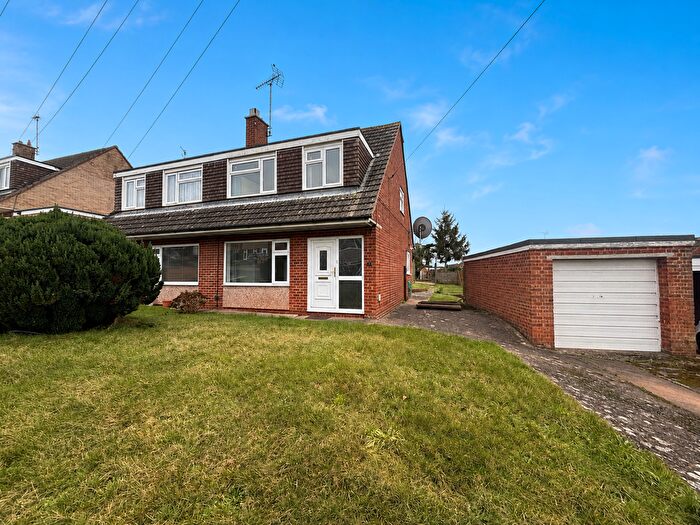 3 Bedroom Semi Detached House To Rent In Southbrook Road, Exeter, EX2