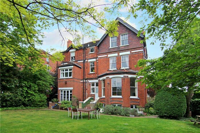 1 Bedroom Flat To Rent In The Drive, Wimbledon, SW20