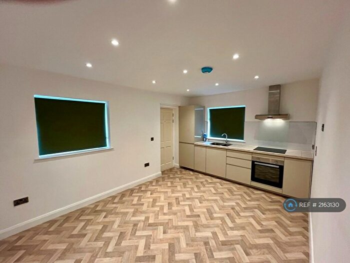 2 Bedroom Flat To Rent In Boughton Road, Rugby, CV21