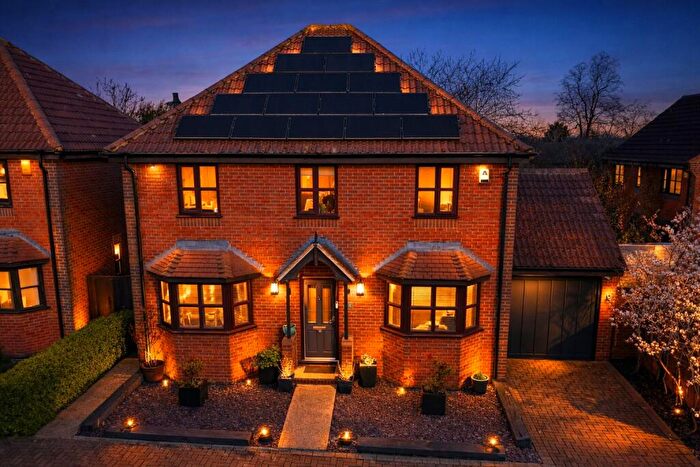 4 Bedroom Detached House For Sale In Middleton, Milton Keynes, MK10