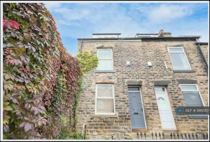 4 Bedroom Terraced House To Rent In Beehive Road, Sheffield, S10