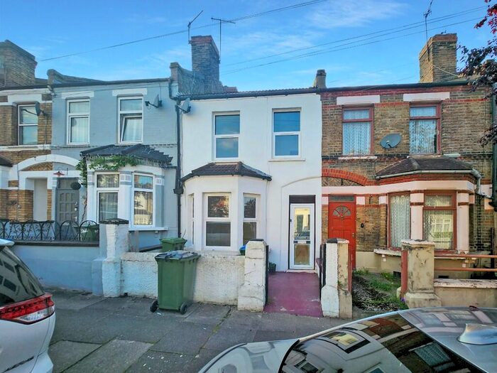 4 Bedroom Terraced House To Rent In Liffler Road, London, SE18