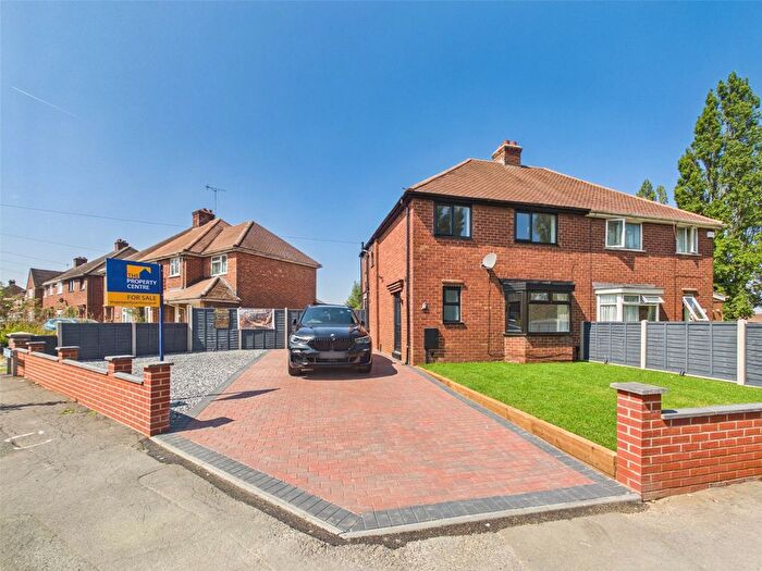 3 Bedroom Semi Detached House For Sale In Longney Road, Tuffley, Gloucester, Gloucestershire, GL4