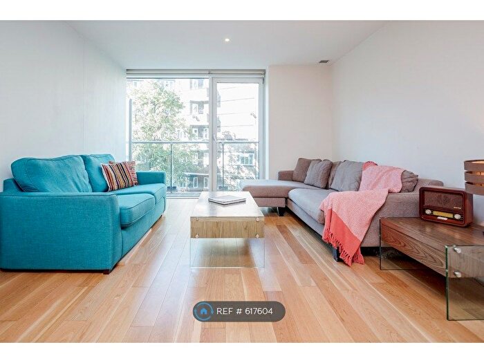 2 Bedroom Flat To Rent In Empire Square, London, SE1