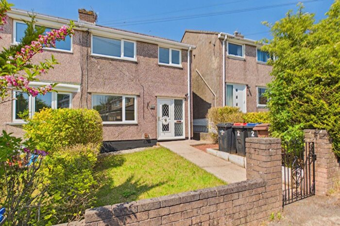 3 Bedroom Semi Detached House For Sale In Oakfield Court, Whitehaven, CA28