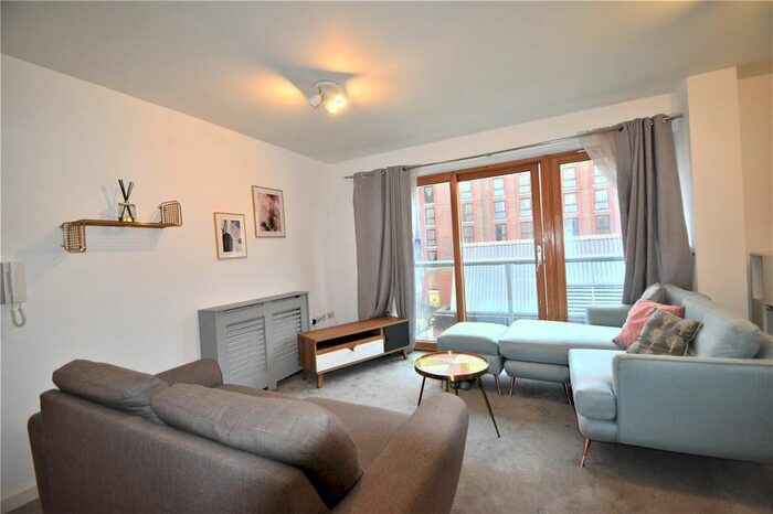 1 Bedroom Flat To Rent In Addiscombe Grove, Croydon, CR0