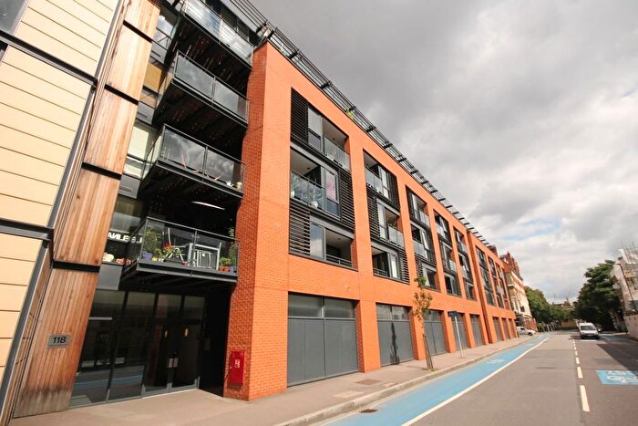 1 Bedroom Flat To Rent In Southwark Bridge Road, Borough, SE1