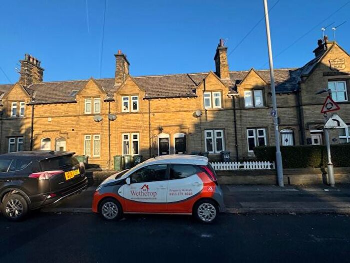 1 Bedroom Terraced House To Rent In New Cross Street, Bradford, West Yorkshire, BD5
