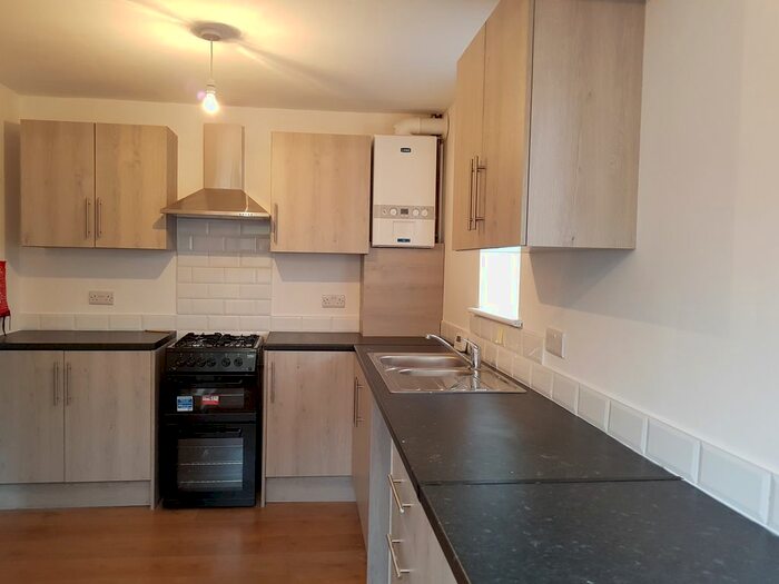 3 Bedroom Semi-Detached House To Rent In The Motte, Kimberworth, Rotherham, S61