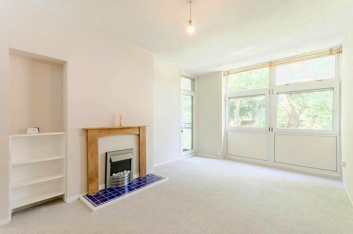 1 Bedroom Flat To Rent In Swanton Gardens, Southfields, London, SW19