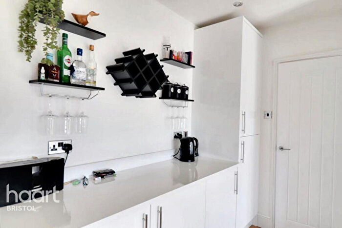 3 Bedroom Terraced House To Rent In Middle Road, Bristol, BS15