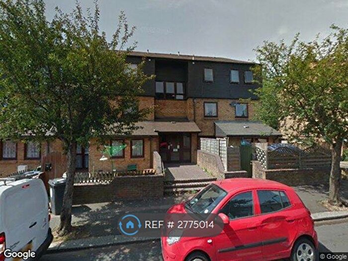 Studio To Rent In Horner Court, London, E11