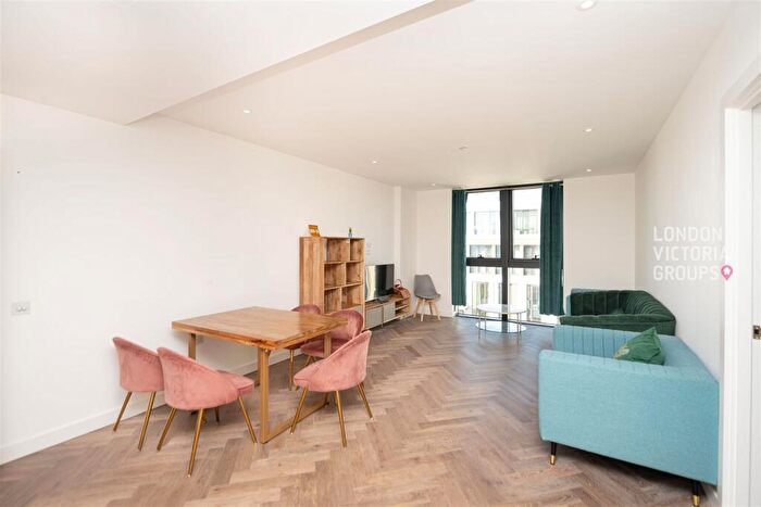 1 Bedroom Apartment To Rent In Gauging Square, London, E1W