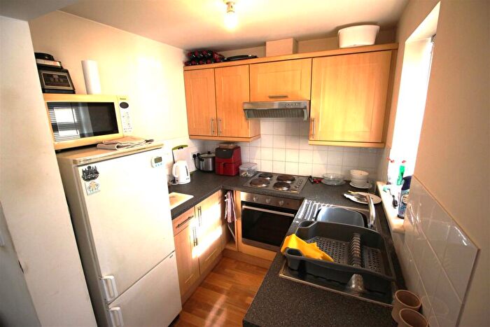 1 Bedroom Flat To Rent In Elm Grove, Southsea, Hants, PO5