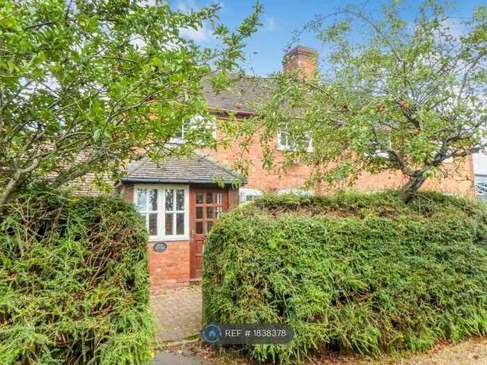 2 Bedroom Semi-Detached House To Rent In Shakers Lane, Southam, CV47