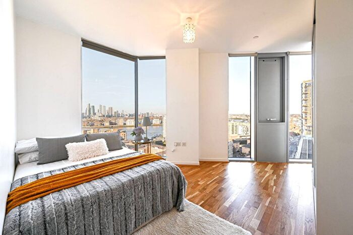 3 Bedroom Flat For Sale In Harmony Place, Deptford, London, SE8