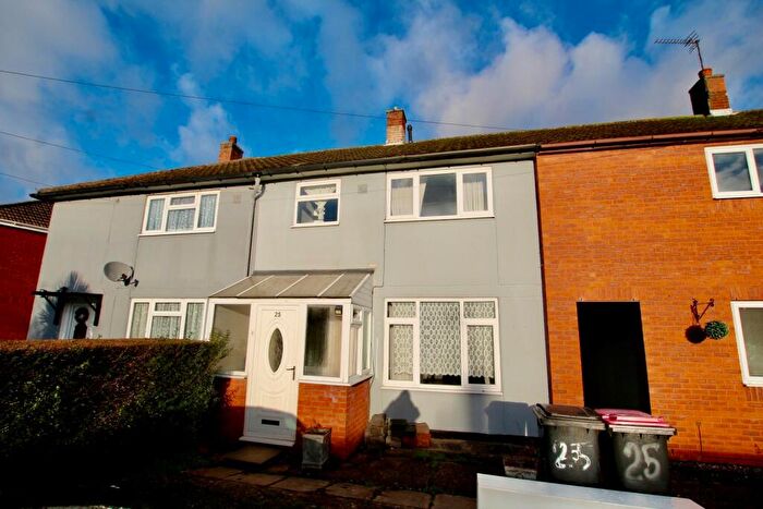 2 Bedroom Semi-Detached House To Rent In Kingsway, Kingsbury, B78