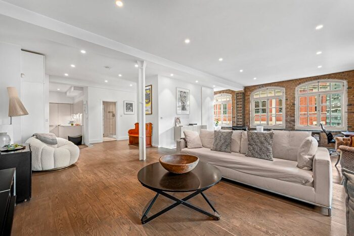 2 Bedroom Flat For Sale In Middlesex Street, Liverpool Street, E1