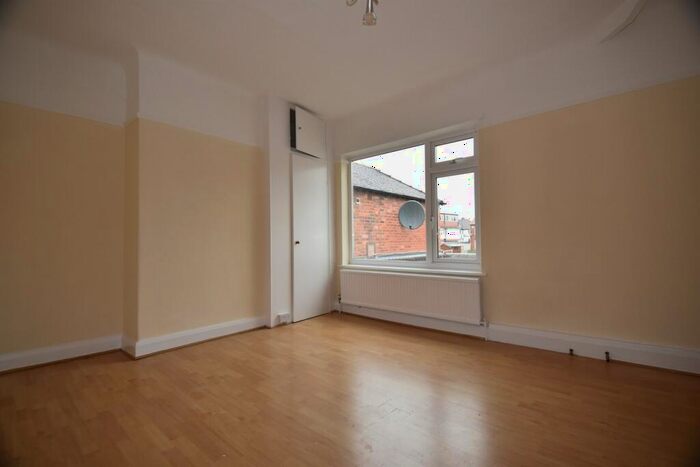 1 Bedroom Flat To Rent In Mill Lane, Chester, CH2