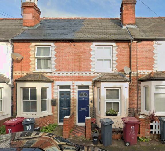 2 Bedroom Terraced House To Rent In Hart Street, Reading, RG1