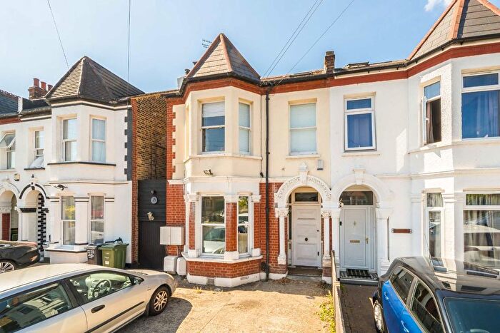 1 Bedroom Flat For Sale In Ellison Road, Streatham, SW16