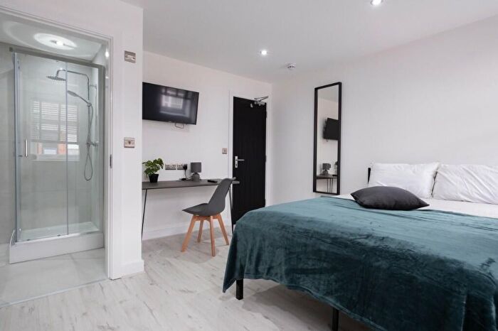 2 Bedroom Semi-Detached House To Rent In Carholme Road, Lincoln, LN1