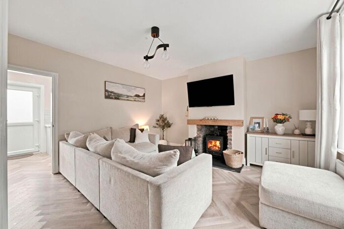 2 Bedroom Semi-Detached House For Sale In Rockcliffe Avenue, Bacup, OL13