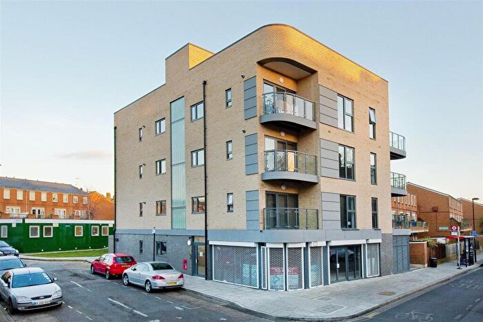 1 Bedroom Apartment To Rent In Boleyn Road, London, N16