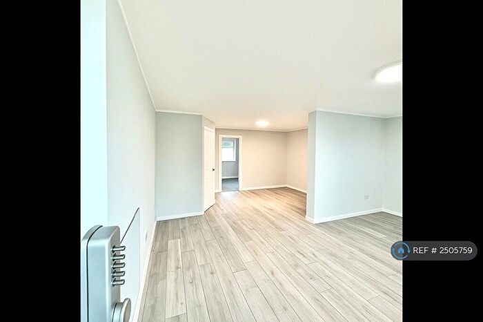 1 Bedroom Bungalow To Rent In Park Road, London, N18