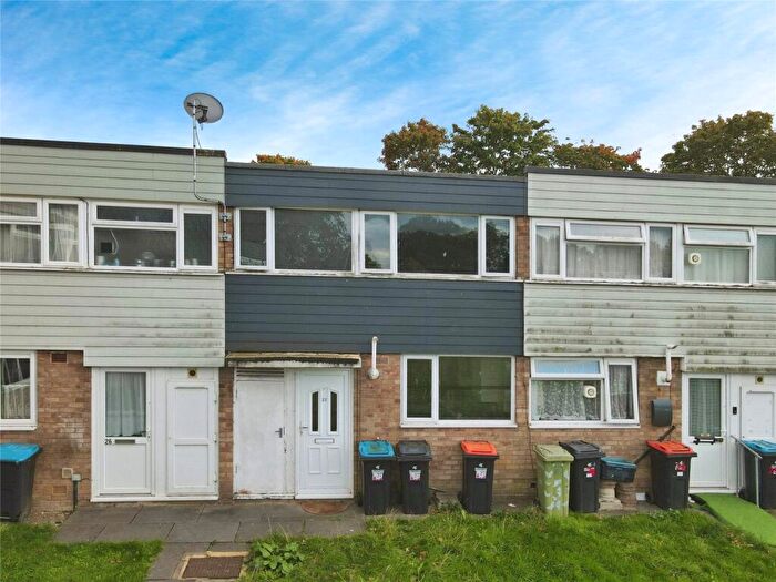 3 Bedroom Terraced House For Sale In Allen Close, Bletchley, Milton Keynes, MK2