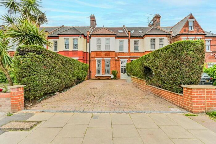 5 Bedroom Terraced House To Rent In Palmerston Road, London, , Bowes Park, London, N22