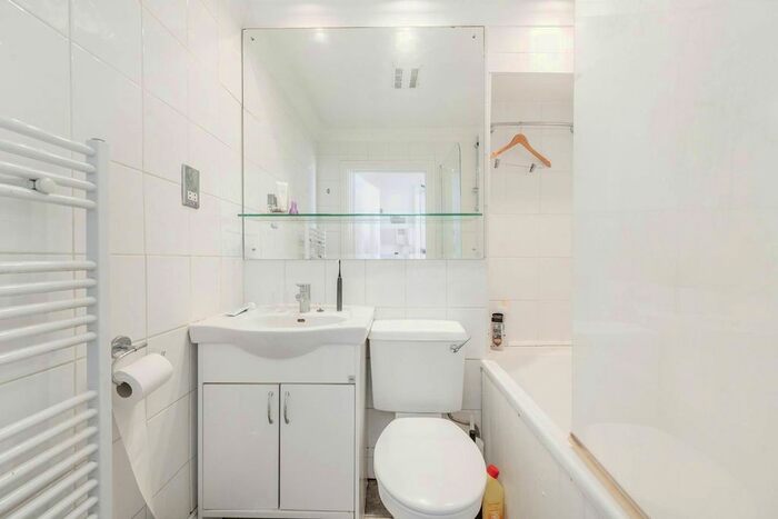 2 Bedroom Flat To Rent In Denbigh Street, Pimlico, London, SW1V
