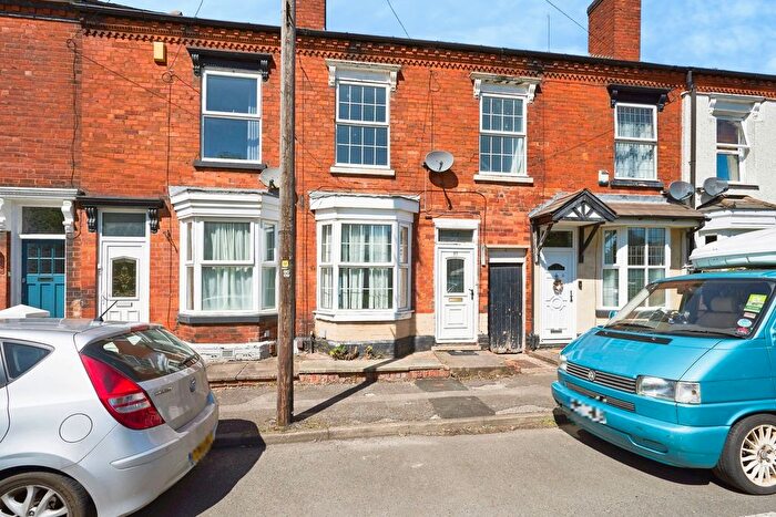 3 Bedroom Terraced House For Sale In William Street, Walsall, West Midlands, WS4