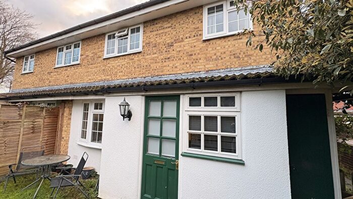 2 Bedroom End Terrace House To Rent In Garstons Orchard, Wrington, Bristol., BS40