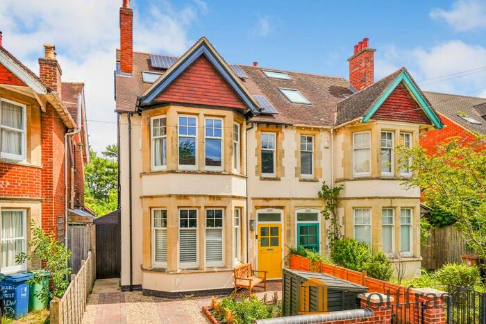 5 Bedroom Semi-Detached House To Rent In Hill Top Road, East Oxford, OX4