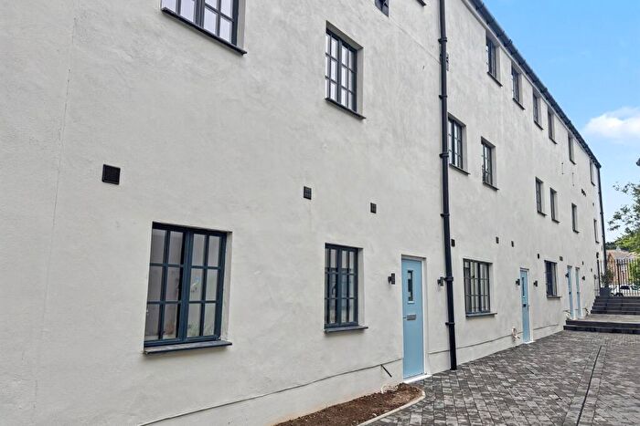 2 Bedroom Terraced House For Sale In Weymouth, DT4