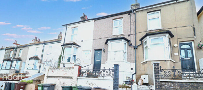 3 Bedroom Terraced House To Rent In Charles Street, Greenhithe, DA9