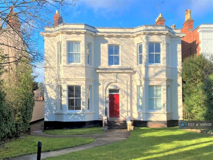 2 Bedroom Flat To Rent In Leam Terrace, Leamington Spa, CV31