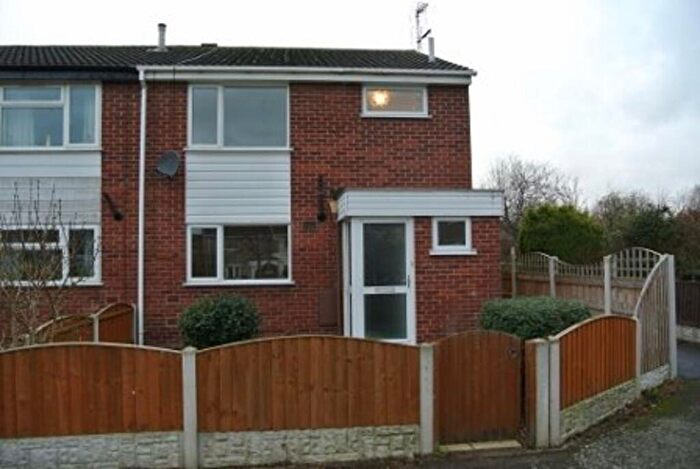 3 Bedroom Semi-Detached House To Rent In Melbourne Court, Sawley, NG10
