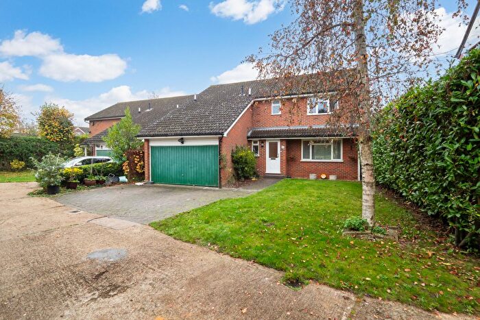 4 Bedroom Detached House To Rent In The Ridgway, Sutton, SM2