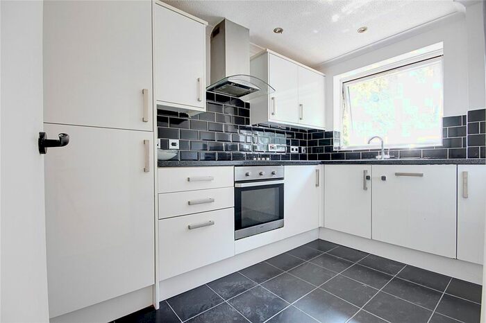 1 Bedroom Flat To Rent In Trinity Street, Enfield, EN2