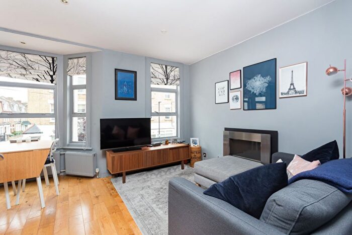 1 Bedroom Flat To Rent In Santley Street, London, SW4