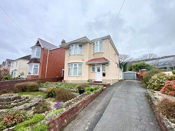 3 Bedroom Detached House For Sale In Heol Graig Felen, Clydach, Swansea, City And County Of Swansea., SA6