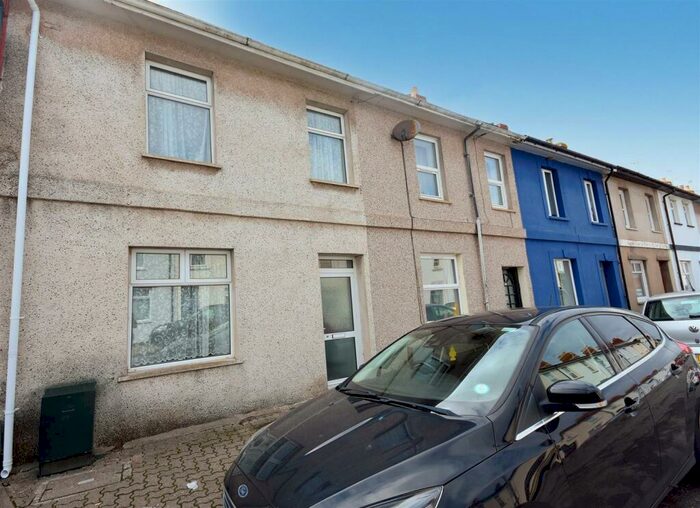 2 Bedroom Terraced House To Rent In Glebe Street, Penarth, CF64