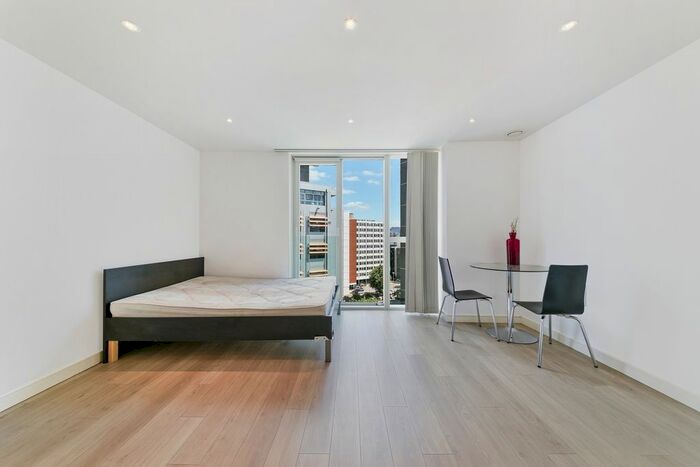 Studio To Rent In Pinnacle Apartments, Saffron Central Square, Croydon, London, CR0