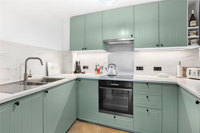 1 Bedroom Apartment To Rent In Kelvin Gate, Bracknell, Berkshire, RG12